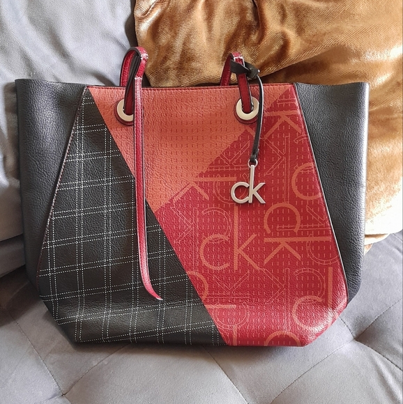 Calvin Klein Red and Black Y2K Women's Zipper Tote Bag VGUC - Picture 1 of 9